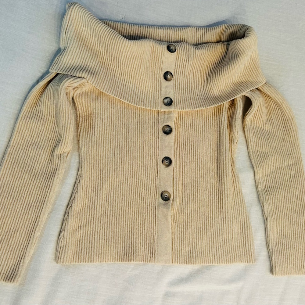 SIEDRES Cream Off-the-Shoulder Sweater